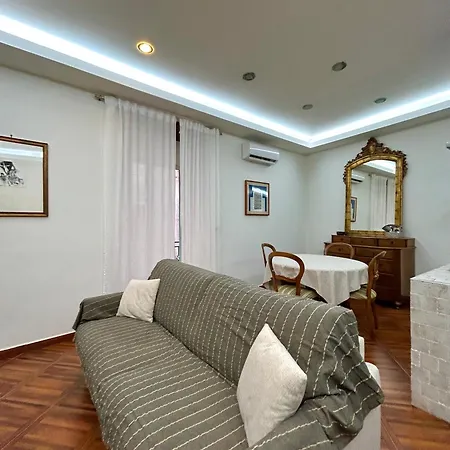 Trinita Degli Spagnoli House Apartment *